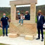 Ventana de la Solidaridad realizada por Vicente Diestro para el Gobierno de Cantabria